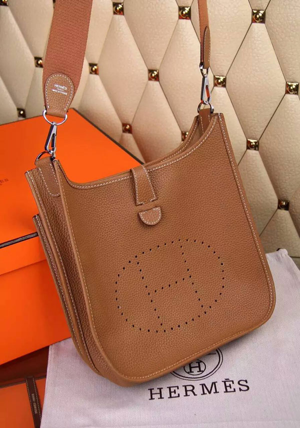 Evelyne leather crossbody bag Hermès Brown in Leather - 23787440
