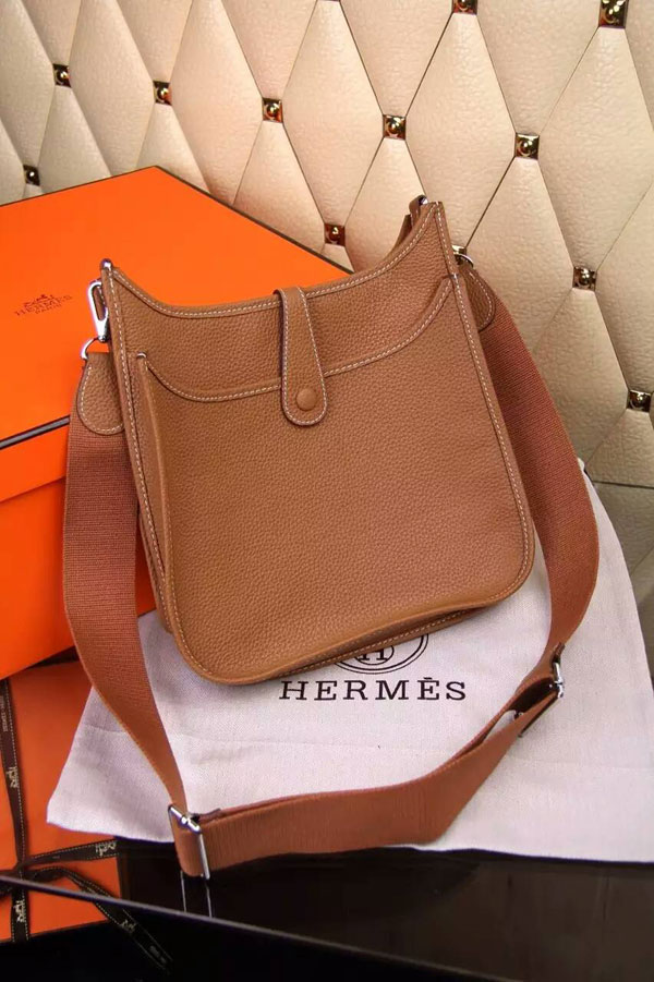 Evelyne leather crossbody bag Hermès Brown in Leather - 37258951