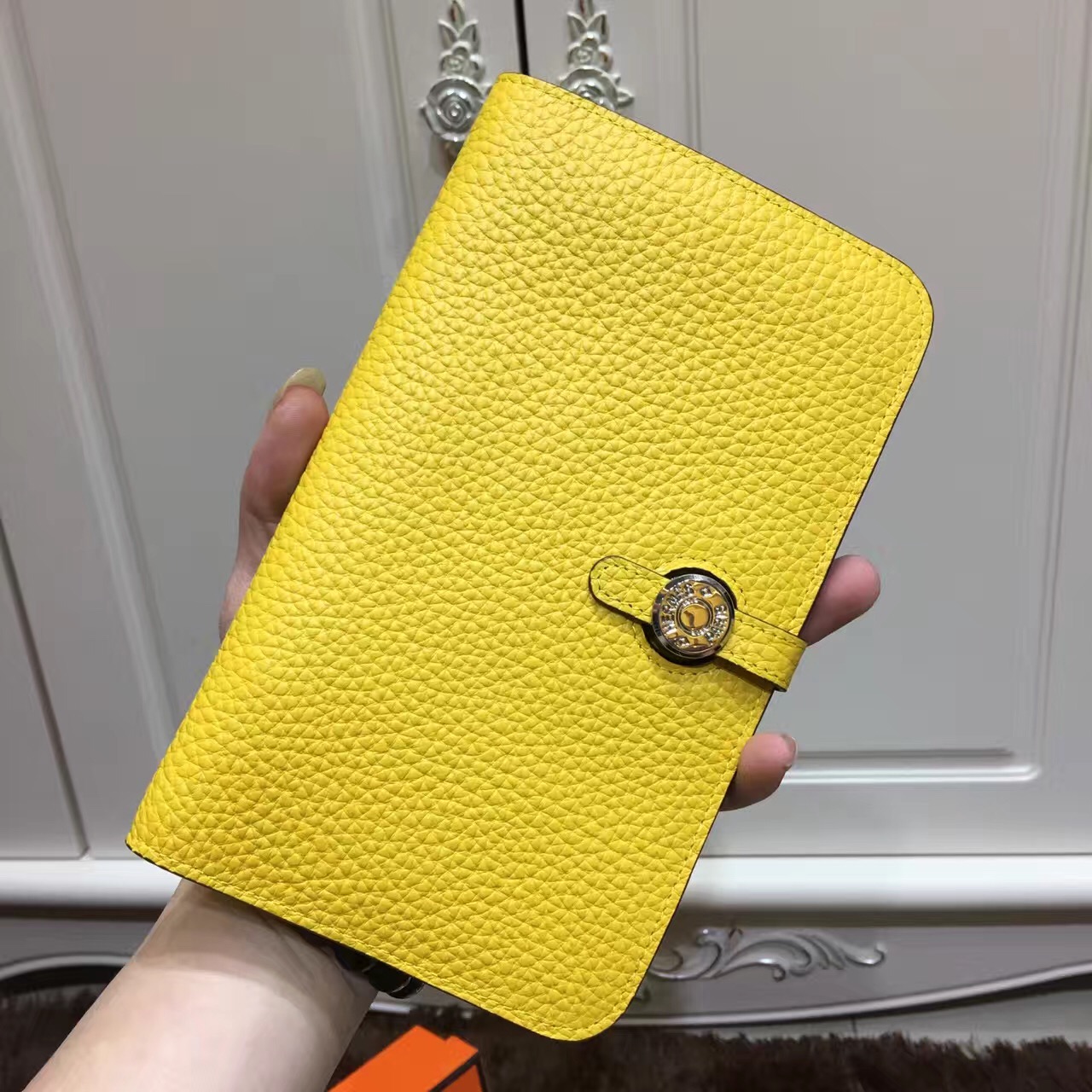 Dogon leather wallet Hermès Yellow in Leather - 17621203